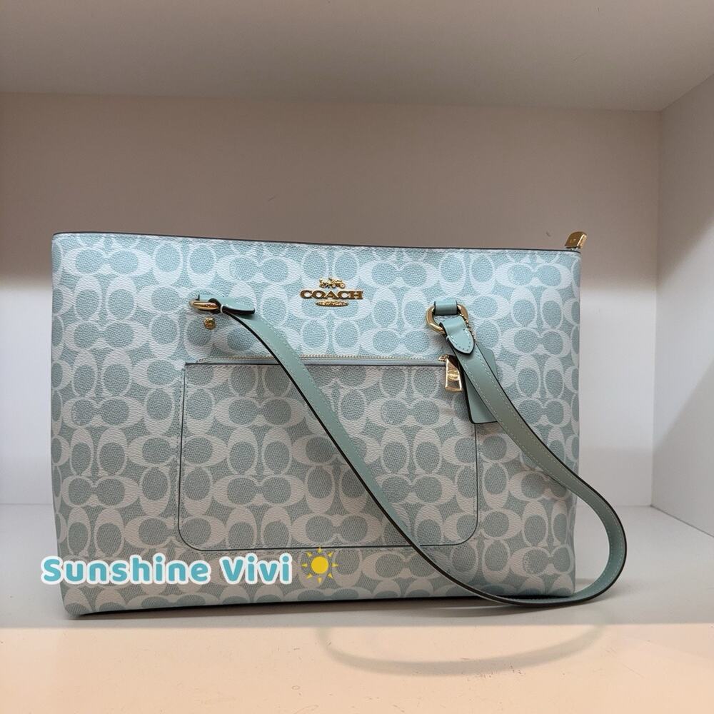 NWT COACH Station Tote Bag In Maxi Signature Canvas CCD69 Gold/Light Blue
